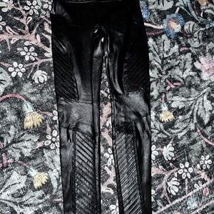 SPANX Black Faux Leather Leggings SIZE. XS